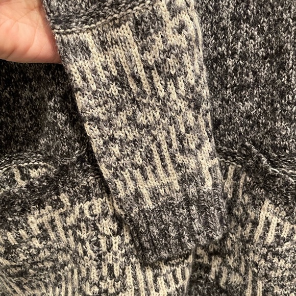 Cote Womens sweater size large with pockets - Picture 5 of 6